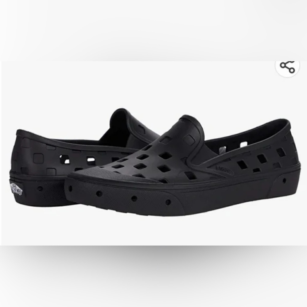 Vans Slip-On TRK Shoe | Black | Men’s 7/Women’s 8.5